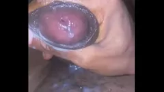 Olgun kadın yoğun solo performans verir: cumshot ve büyük horoz aksiyon dahil