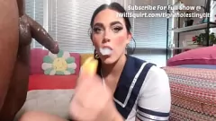 Reproduzir Tease peituda Pawg em calças de ioga fica cremosa bbc facial