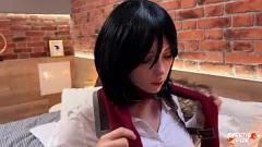 Jouer Eren Yeager scatena la passione cruda: rozzo doggystyle e doppia sborra sul culo di Mikasa e Pussy Pov