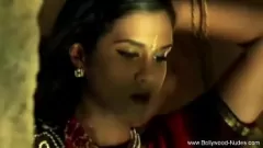 Odtwórz Bollywood Babe's Explicit Tease: Erocie