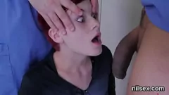 Jouer Bizzarra sessione anale estrema nel manicomio