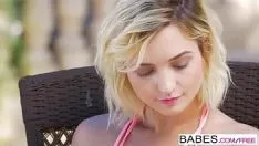 Reproduzir Babys - (emugil liza jane, tara ashley) - escapulir e deslizar
