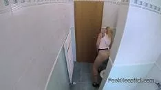 Reproducir rubia afectada papel she-bops y folla doctor ups sashay