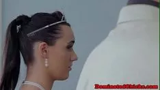 Odtwórz Służebnica św. Bridget zostaje uderzona w burzę