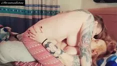 Play Tribades osculate and rub tsuccessor tits