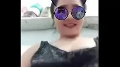 Abspielen Cô vy nuốt kh&iacute Akzent; cột t&oacuteaczent;c dưới xoa hột