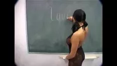 Abspielen Sexlehrer führt Triadenmodell ein