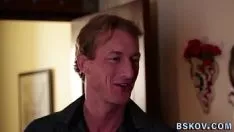 Reproduzir Pornoasterisks spanged in 3way